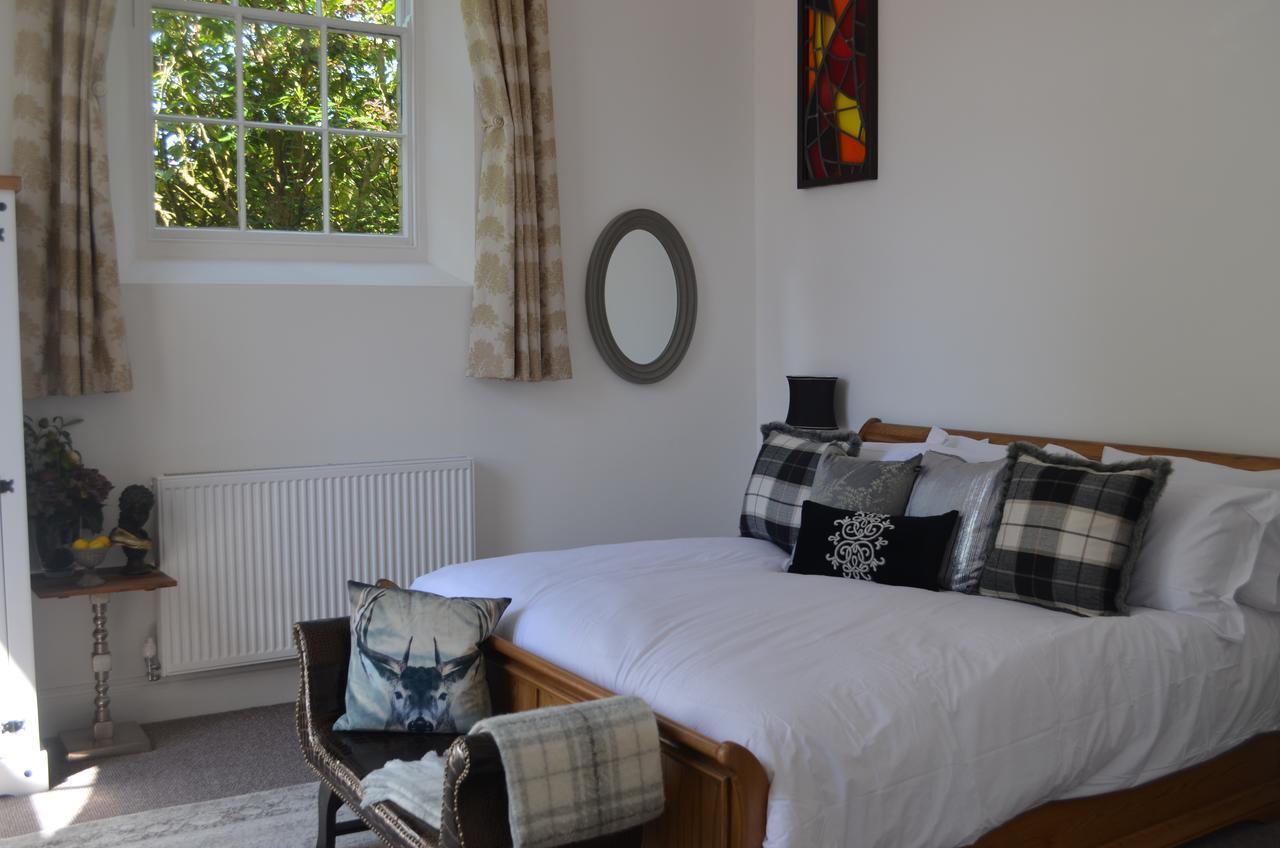 Bed and Breakfast The Old Chapel Stoke Bruerne Тостер Экстерьер фото