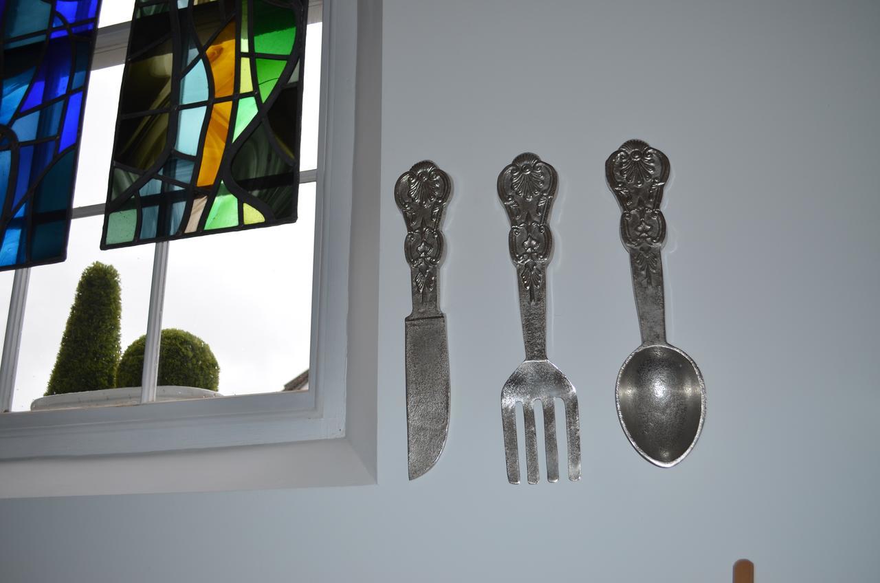 Bed and Breakfast The Old Chapel Stoke Bruerne Тостер Экстерьер фото